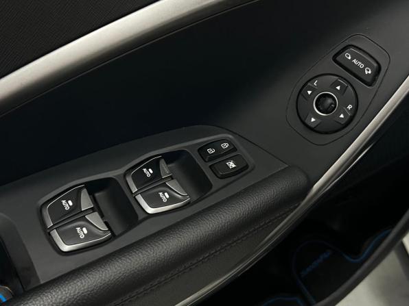 Hyundai Santa Fe III Рестайлинг с пробегом 2015 года, цена 2 370 000 рублей, 78405 км, внедорожник, Автокод Объявления