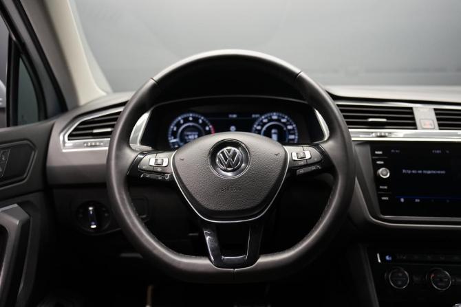 Volkswagen Tiguan II с пробегом 2018 года, цена 2 390 000 рублей, 133987 км, внедорожник, Автокод Объявления