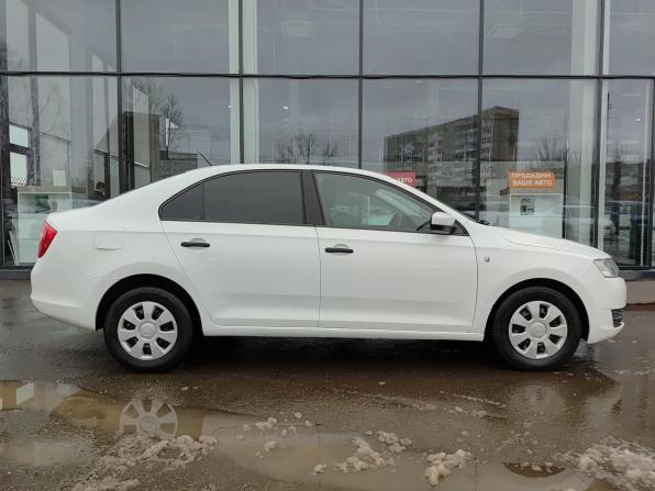 Skoda Rapid I с пробегом 2016 года, цена 640 000 рублей, 166831 км, лифтбек, Автокод Объявления