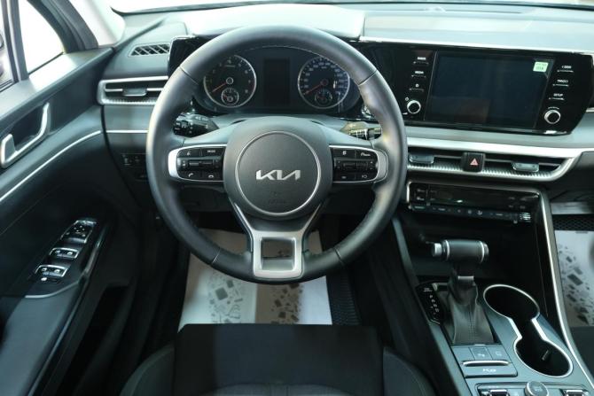 Kia K5 III с пробегом 2022 года, цена 2 999 000 рублей, 17300 км, седан, Автокод Объявления