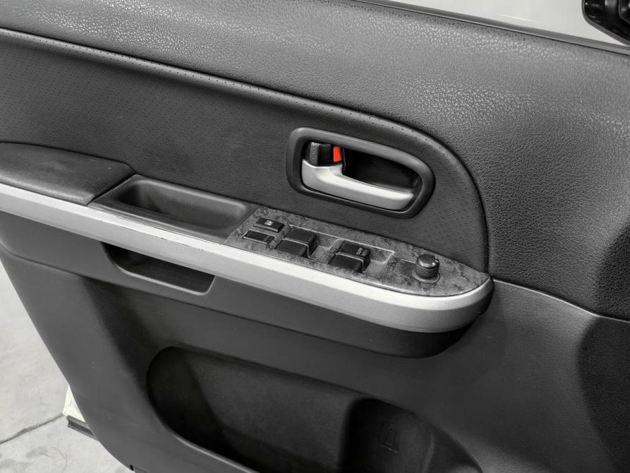 Suzuki Grand Vitara II Рестайлинг 2 Новосибирск  - изображение 22