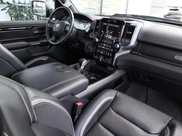 Ram 1500 V с пробегом 2022 года, цена 7 298 000 рублей, 42891 км, offers.body_type.unknown, Автокод Объявления