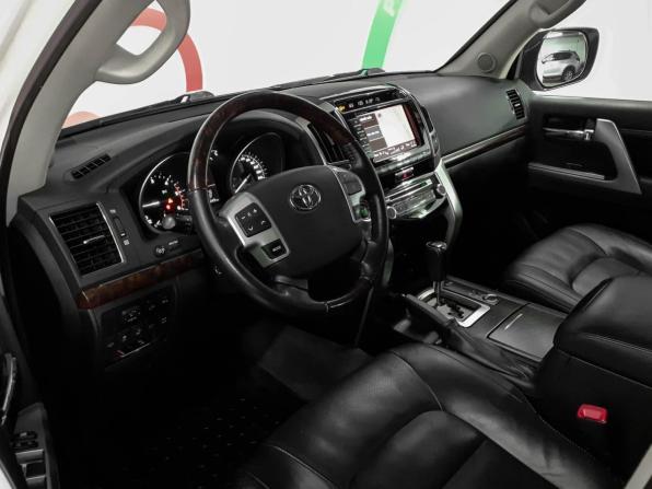 Toyota Land Cruiser 200 Series Рестайлинг 1 с пробегом 2012 года, цена 4 460 000 рублей, 122100 км, внедорожник, Автокод Объявления