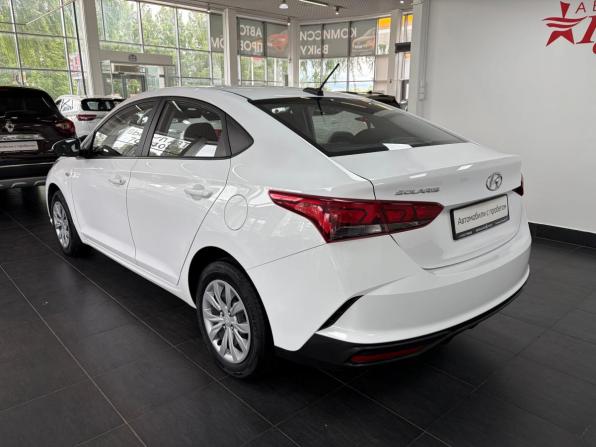 Hyundai Solaris II Рестайлинг с пробегом 2021 года, цена 1 568 000 рублей, 95683 км, седан, Автокод Объявления