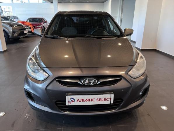 Hyundai Solaris I с пробегом 2014 года, цена 800 000 рублей, 172513 км, седан, Автокод Объявления