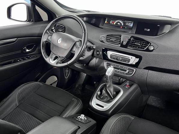 Renault Scenic III Рестайлинг 2 с пробегом 2015 года, цена 1 250 000 рублей, 147544 км, компактвэн, Автокод Объявления