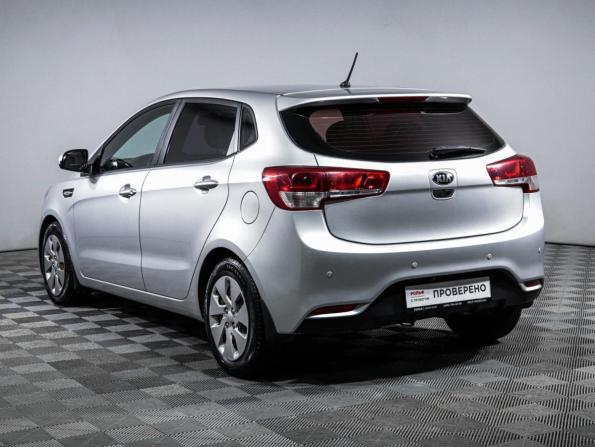 Kia Rio III Рестайлинг с пробегом 2015 года, цена 979 000 рублей, 114732 км, хэтчбек, Автокод Объявления