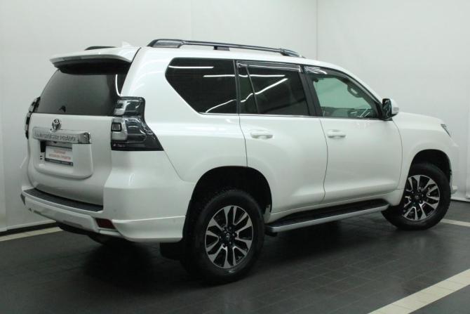 Toyota Land Cruiser Prado 150 Series Рестайлинг 2 с пробегом 2019 года, цена 4 480 000 рублей, 320210 км, внедорожник, Автокод Объявления