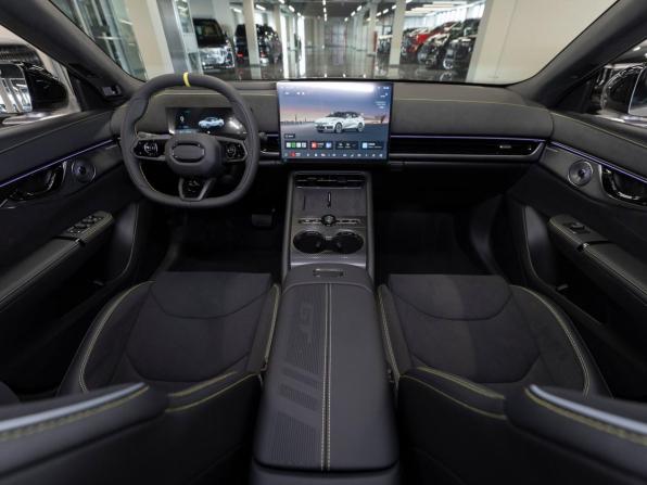 Lynk &amp; Co 07 I Рестайлинг с пробегом 2026 года, цена 5 750 000 рублей, 17 км, универсал, Автокод Объявления
