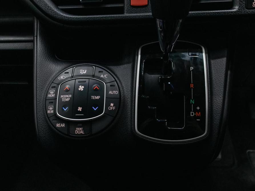 Toyota Noah III (R80) Рестайлинг Красноярск  - изображение 25