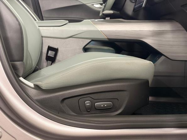 Changan Lamore с пробегом 2023 года, цена 2 200 000 рублей, 1290 км, седан, Автокод Объявления