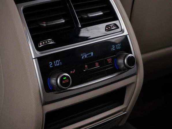 BMW 7 серии VI (G11/G12) с пробегом 2017 года, цена 4 300 000 рублей, 111798 км, седан, Автокод Объявления