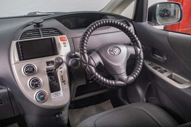 Toyota Ractis I с пробегом 2009 года, цена 659 000 рублей, 133000 км, хэтчбек, Автокод Объявления