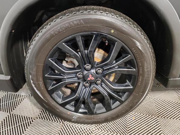 Mitsubishi Outlander III Рестайлинг 3 с пробегом 2021 года, цена 1 899 000 рублей, 191851 км, внедорожник, Автокод Объявления
