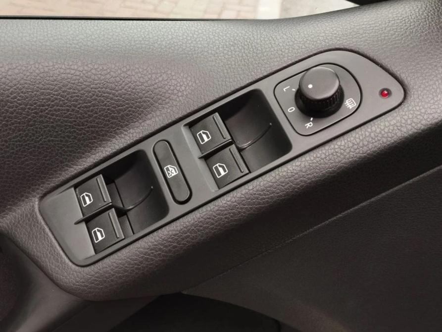 Volkswagen Tiguan I Рестайлинг Екатеринбург  - изображение 12