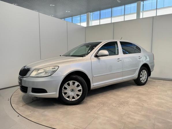Skoda Octavia II (A5) Рестайлинг с пробегом 2012 года, цена 880 000 рублей, 183208 км, лифтбек, Автокод Объявления