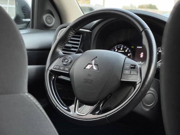 Mitsubishi Outlander III Рестайлинг 3 с пробегом 2019 года, цена 2 100 000 рублей, 91309 км, внедорожник, Автокод Объявления