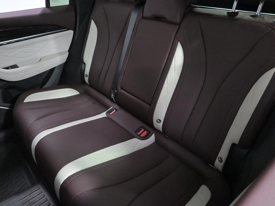 Geely Monjaro I Москва  - изображение 19