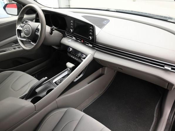 Hyundai Elantra VII (CN7) с пробегом 2022 года, цена 2 160 000 рублей, 54510 км, седан, Автокод Объявления