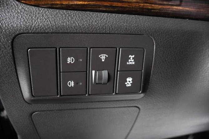Hyundai Santa Fe II Рестайлинг с пробегом 2010 года, цена 1 349 000 рублей, 357486 км, внедорожник, Автокод Объявления