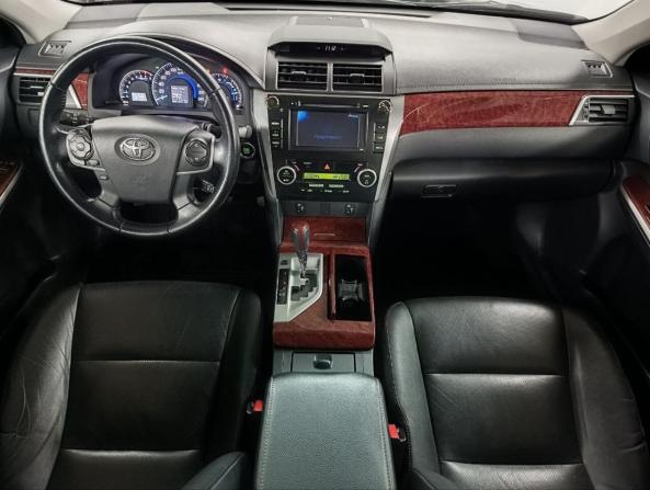 Toyota Camry VII (XV50) с пробегом 2012 года, цена 1 599 000 рублей, 200000 км, седан, Автокод Объявления