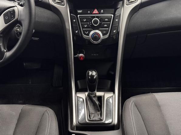 Hyundai i30 II с пробегом 2012 года, цена 850 000 рублей, 189354 км, хэтчбек, Автокод Объявления