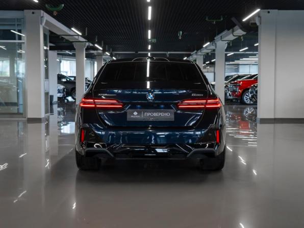 BMW 5 серии VIII (G60/G61/G68) с пробегом 2024 года, цена 8 600 000 рублей, 5070 км, седан, Автокод Объявления