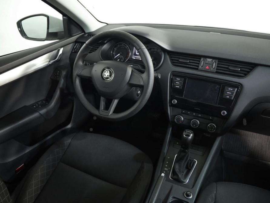 Skoda Octavia III (A7) Рестайлинг Санкт-Петербург  - изображение 9