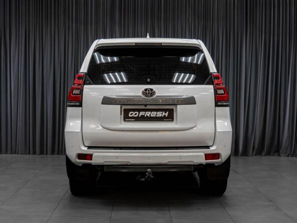 Toyota Land Cruiser Prado 150 Series Рестайлинг 2 с пробегом 2019 года, цена 4 859 000 рублей, 183574 км, внедорожник, Автокод Объявления