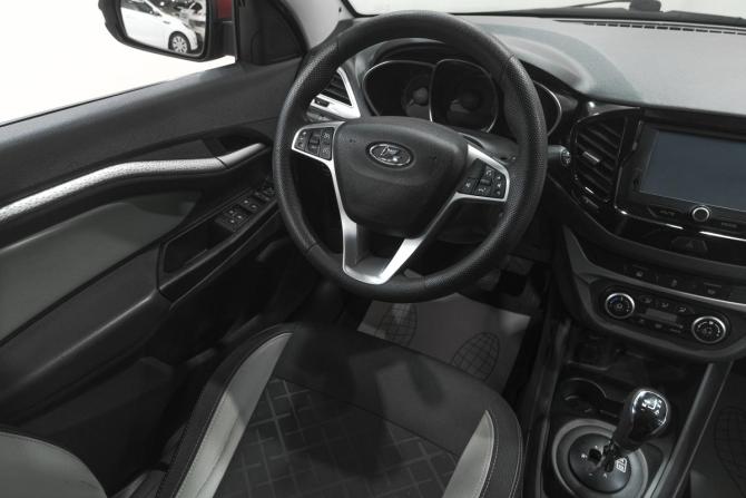 Lada (ВАЗ) Vesta I с пробегом 2018 года, цена 959 000 рублей, 82000 км, седан, Автокод Объявления