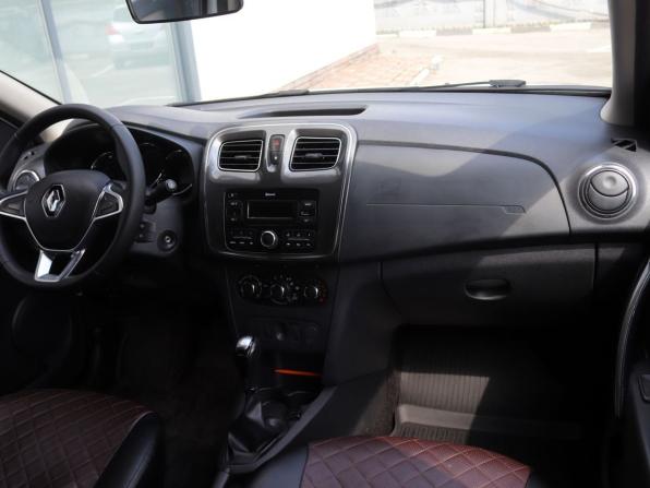 Renault Logan II Рестайлинг с пробегом 2019 года, цена 1 109 000 рублей, 120000 км, седан, Автокод Объявления