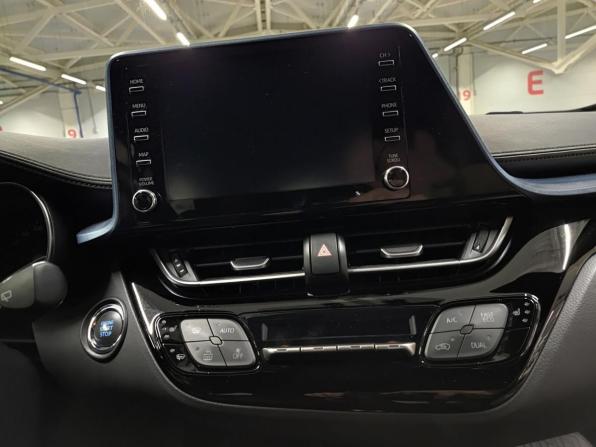 Toyota C-HR I Рестайлинг с пробегом 2020 года, цена 2 670 000 рублей, 76787 км, внедорожник, Автокод Объявления