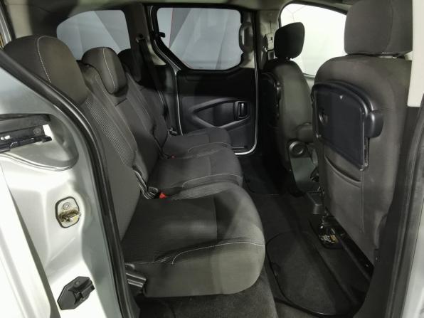 Peugeot Partner II Рестайлинг 2 с пробегом 2021 года, цена 1 369 000 рублей, 111029 км, компактвэн, Автокод Объявления