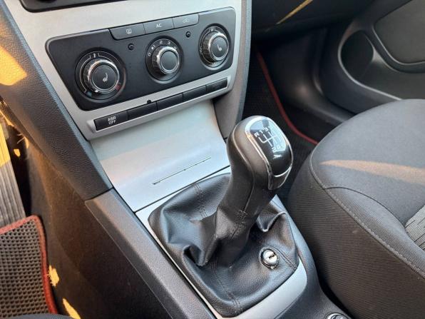 Skoda Octavia II (A5) Рестайлинг с пробегом 2012 года, цена 655 000 рублей, 173400 км, лифтбек, Автокод Объявления