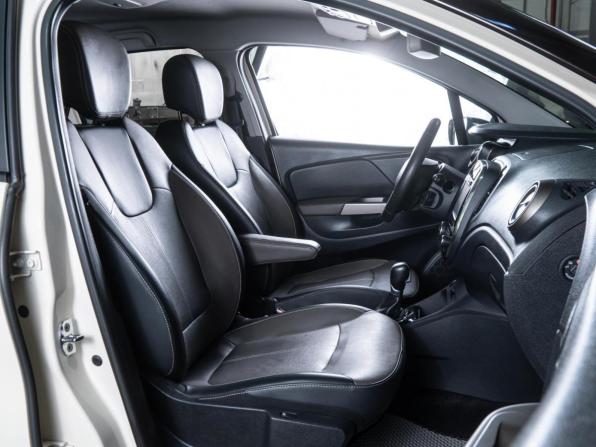 Renault Kaptur I с пробегом 2018 года, цена 1 619 000 рублей, 120201 км, внедорожник, Автокод Объявления