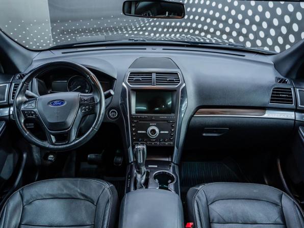 Ford Explorer V Рестайлинг 2 с пробегом 2019 года, цена 3 290 000 рублей, 93062 км, внедорожник, Автокод Объявления
