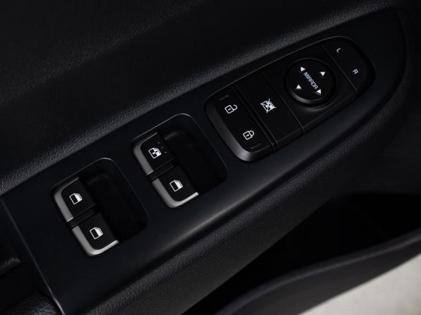 Kia Rio IV Рестайлинг с пробегом 2022 года, цена 1 850 000 рублей, 34920 км, седан, Автокод Объявления