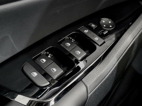 Kia Sportage V с пробегом 2022 года, цена 3 100 000 рублей, 90701 км, внедорожник, Автокод Объявления