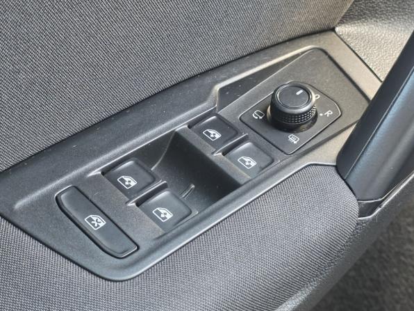 Volkswagen Tiguan II Рестайлинг с пробегом 2021 года, цена 2 720 000 рублей, 139527 км, внедорожник, Автокод Объявления