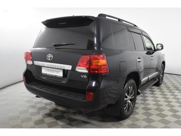 Toyota Land Cruiser 200 Series Рестайлинг 1 с пробегом 2014 года, цена 3 120 000 рублей, 300700 км, внедорожник, Автокод Объявления