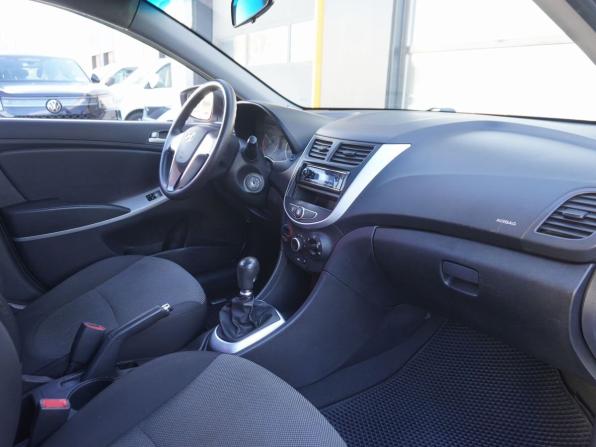 Hyundai Solaris I с пробегом 2013 года, цена 670 000 рублей, 170835 км, седан, Автокод Объявления