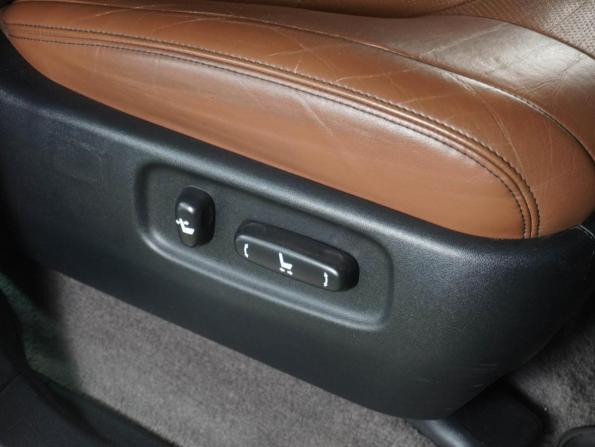 Toyota Land Cruiser 200 Series Рестайлинг 1 с пробегом 2014 года, цена 4 449 000 рублей, 265829 км, внедорожник, Автокод Объявления