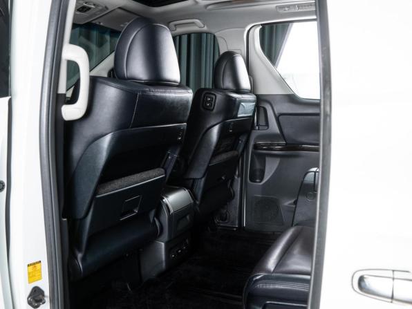 Toyota Alphard II с пробегом 2013 года, цена 2 989 000 рублей, 373002 км, минивэн, Автокод Объявления