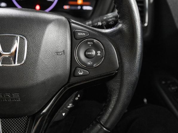 Honda Vezel I с пробегом 2017 года, цена 1 600 000 рублей, 121323 км, внедорожник, Автокод Объявления