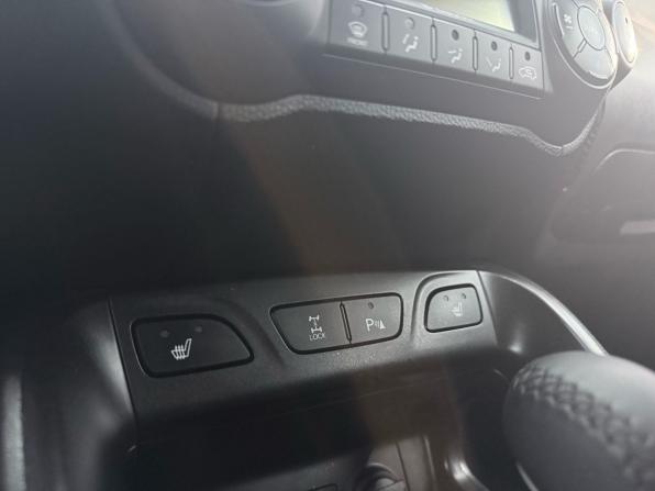 Hyundai ix35 I Рестайлинг с пробегом 2014 года, цена 1 399 800 рублей, 184000 км, внедорожник, Автокод Объявления