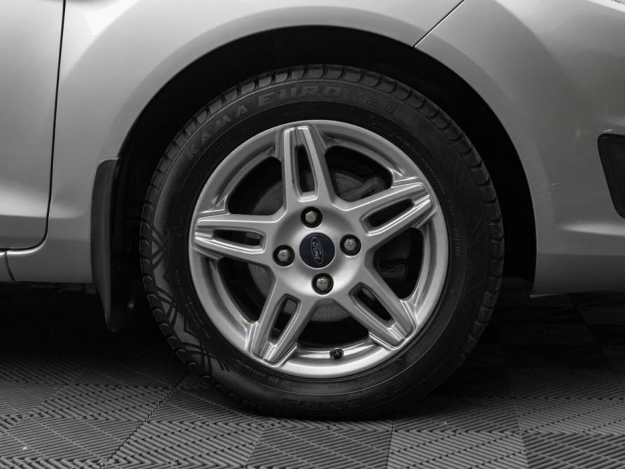 Ford Fiesta Mk6 Рестайлинг Москва  - изображение 19