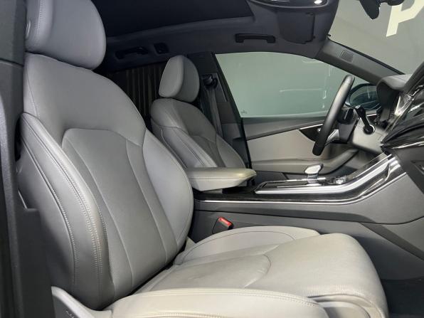 Audi Q8 I (4M) с пробегом 2022 года, цена 9 300 000 рублей, 32595 км, внедорожник, Автокод Объявления