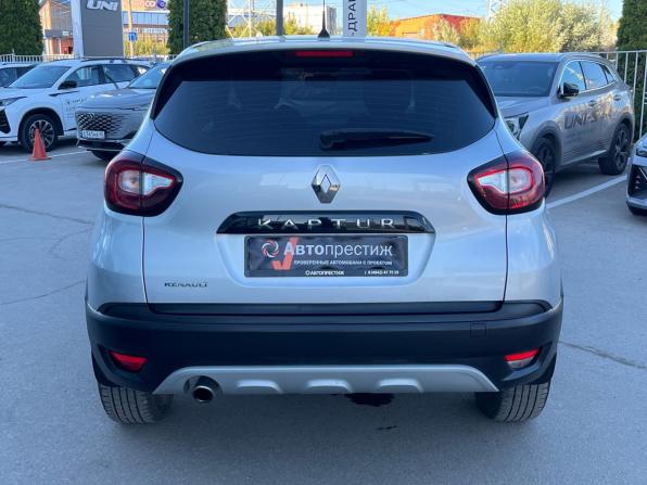 Renault Kaptur I с пробегом 2019 года, цена 1 490 000 рублей, 57421 км, внедорожник, Автокод Объявления