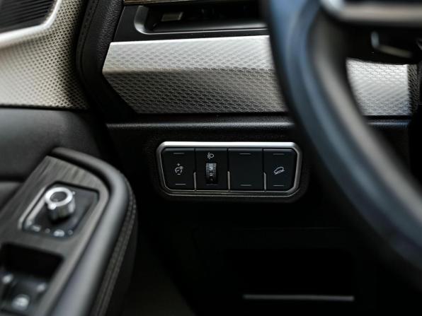 Haval F7 I Рестайлинг с пробегом 2023 года, цена 1 850 000 рублей, 52377 км, внедорожник, Автокод Объявления