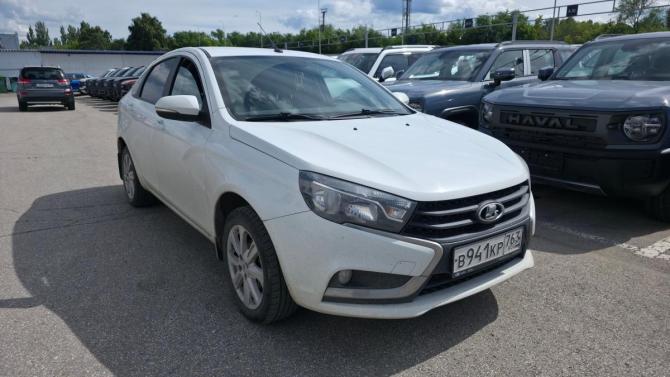 Lada (ВАЗ) Vesta I с пробегом 2019 года, цена 995 000 рублей, 41665 км, седан, Автокод Объявления
